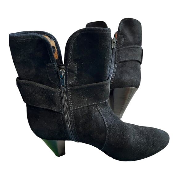 Vaneli Black Suede Heeled Ankle Bootie Zip Close Buckle Accent Animal Print Sz7N - Picture 14 of 14